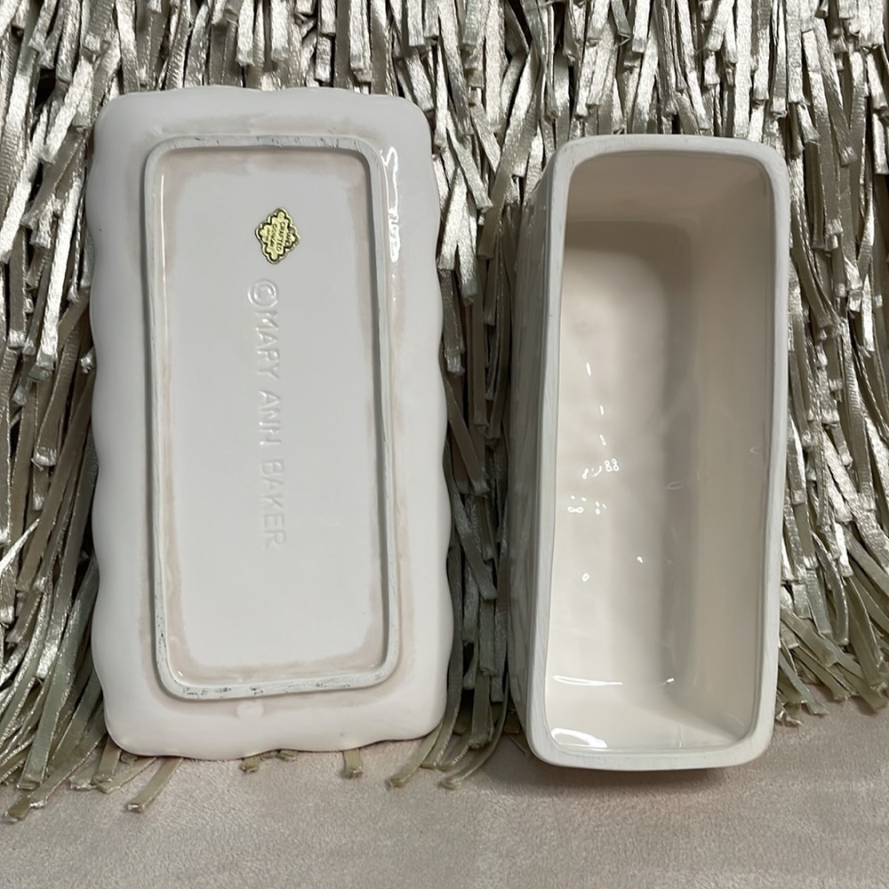 Mary Ann Baker - Christmas Butter and Napkin Holder - Picture 4 of 4